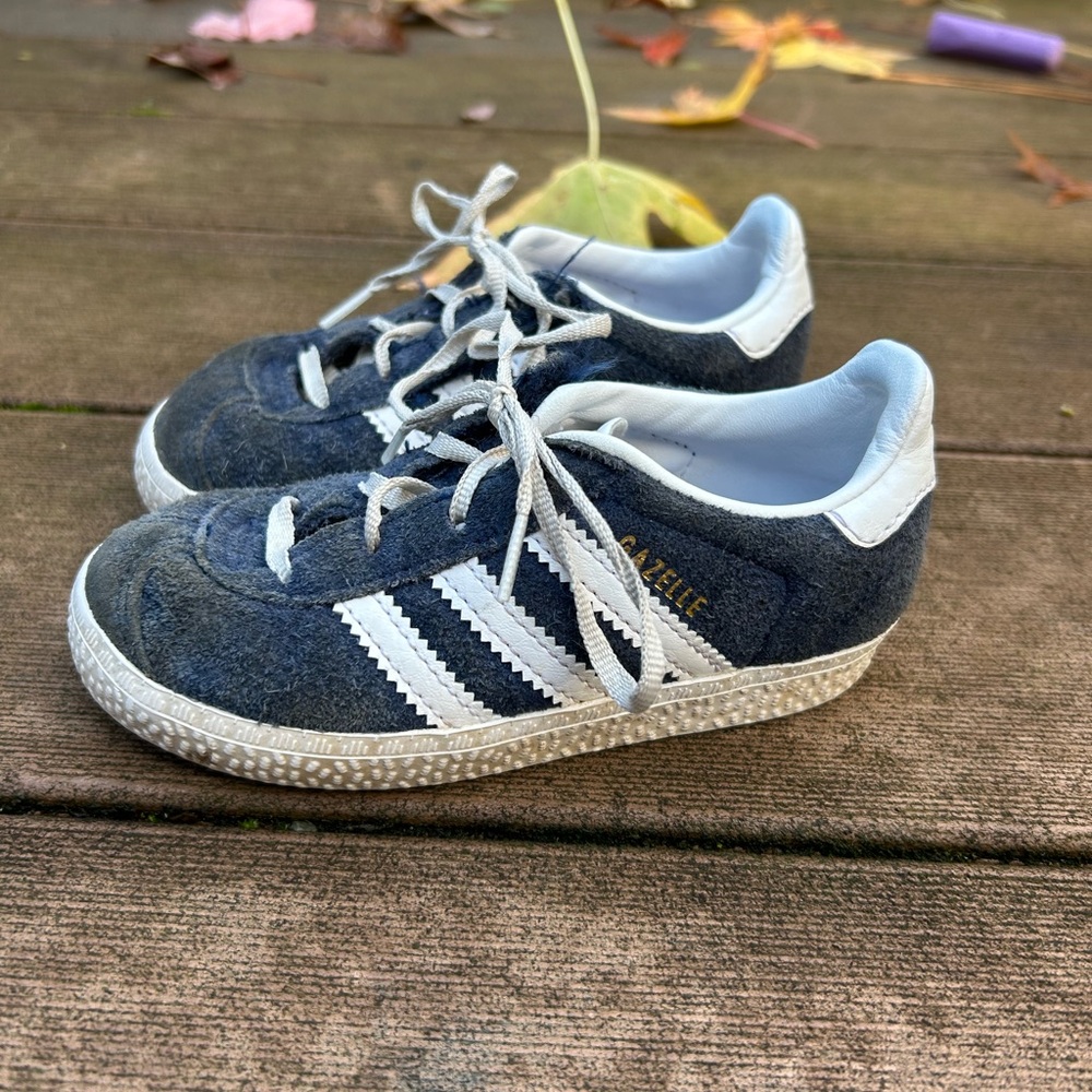 Adidas Kids Sneakers in Navy and White